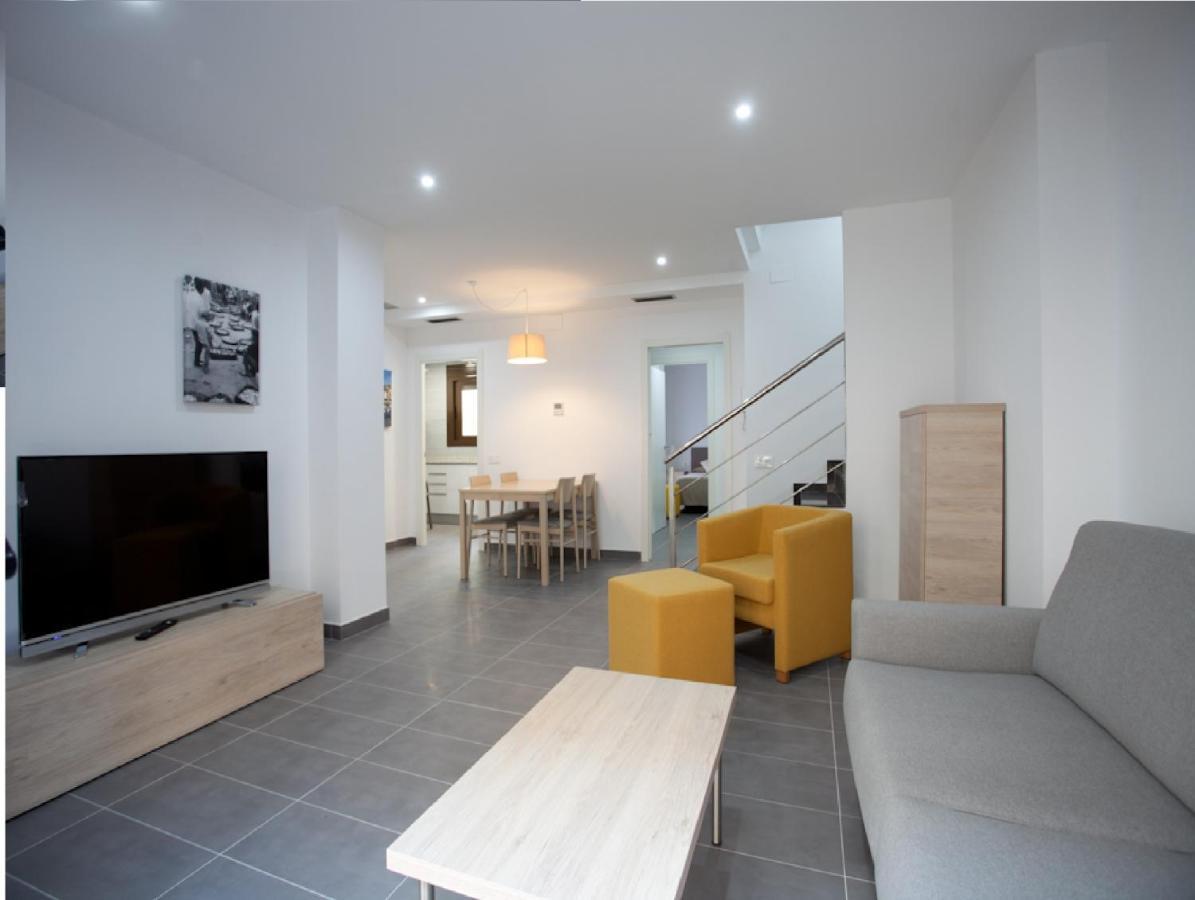 Apartamentos Ocea カンブリルス エクステリア 写真