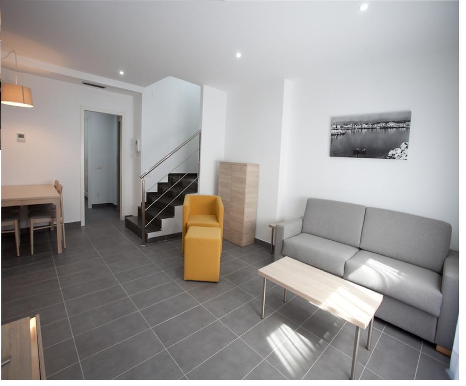 Apartamentos Ocea カンブリルス エクステリア 写真
