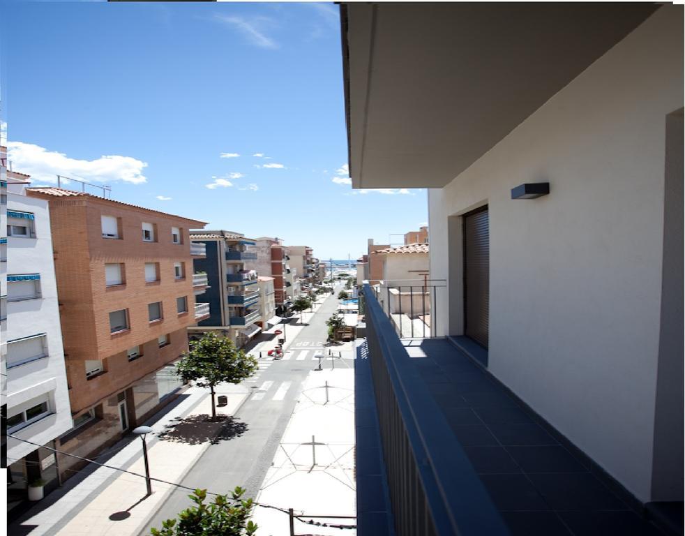 Apartamentos Ocea カンブリルス エクステリア 写真